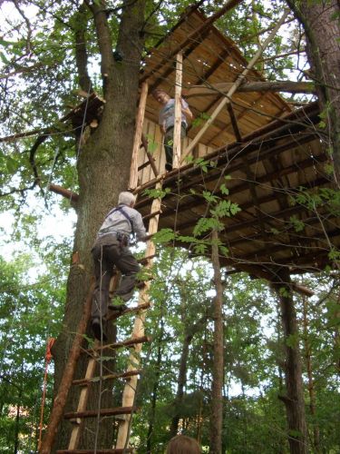 Baumhaus im Naturcamp im Feriendorf Schwarzholz